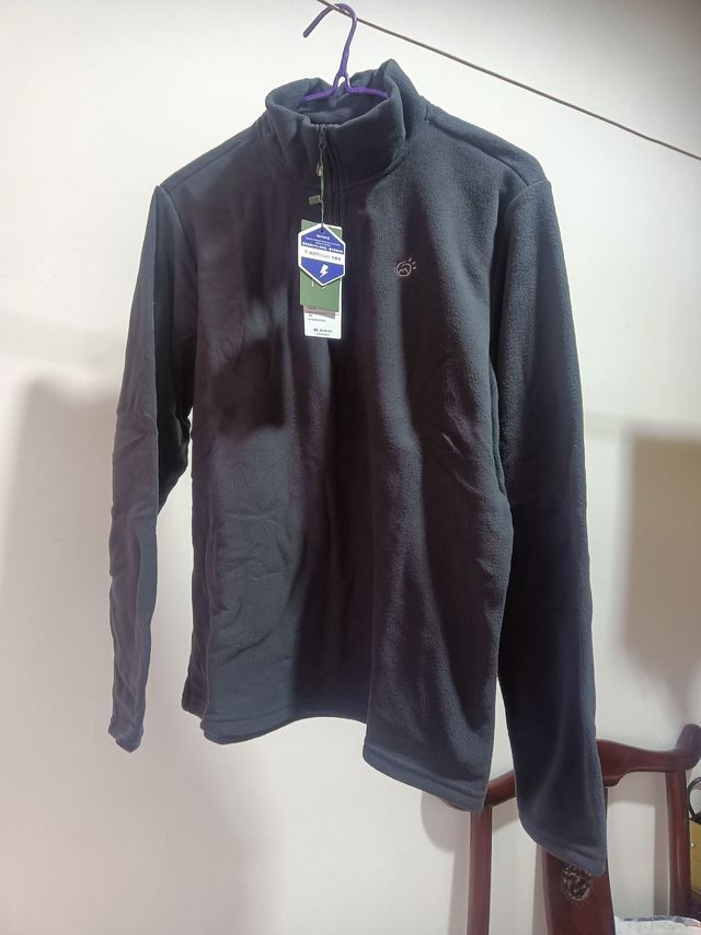 京东29元入手的探拓男子抓绒衣，质量好，做工细，穿着舒服，