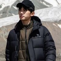 “轻盈保暖”的羽绒服，每天都想焊在身上