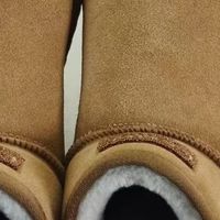 骆驼雪地靴：保暖防滑性价比高