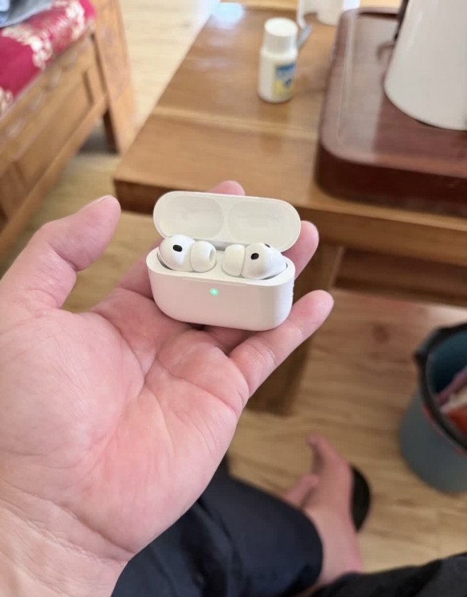 苹果蓝牙耳机