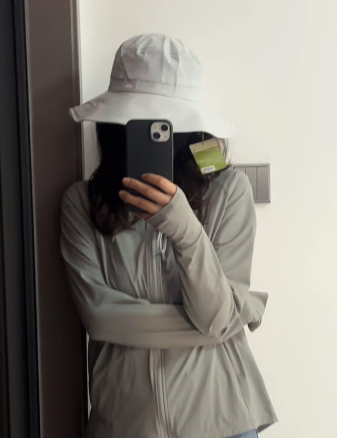 蕉下帽子