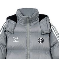 灰色长款羽绒服，保暖又潮