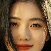 夏日穿搭指南：清凉舒适。