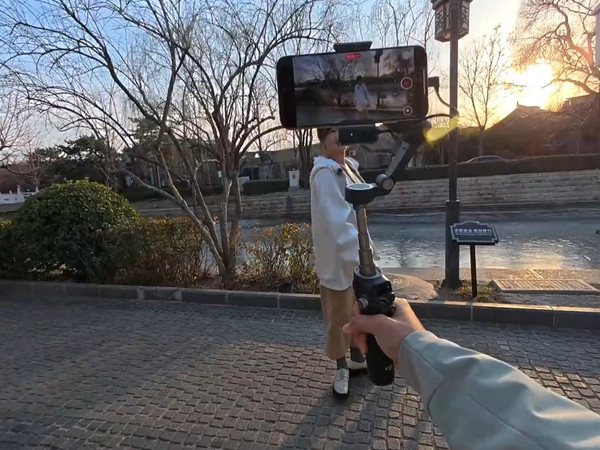 手机稳定器拍摄教程来啦！ 从0开始教你学会用手机云台拍视频 ～ #拍摄教程 #手机稳定器 #大疆手持云台OM7P