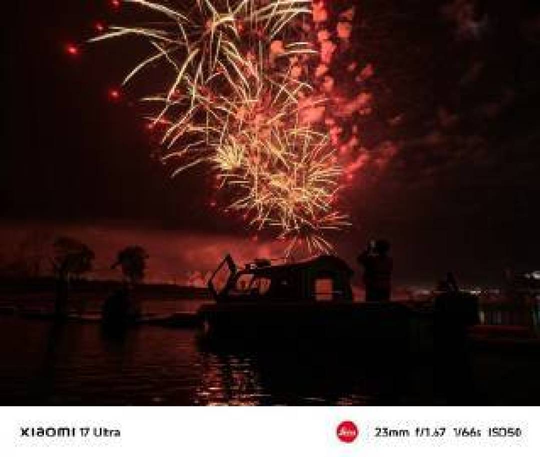 小米17 Ultra预售开启:徕卡APO连续光变,新一代夜神登场