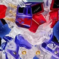 YOLOPARK限定版发布：《变形金刚 3》擎天柱 透明版 + IDW 奥利安・派克斯