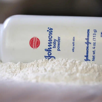 强生爽身粉致癌案判赔近70亿，日常消费品安全如何保障？680+用户观点全景剖析