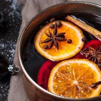 冬日暖心热红酒指南：选酒、煮制、配料全攻略