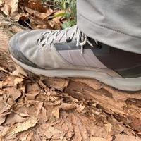 迪卡侬MH500徒步鞋和热身装：是性价比之王还是踩雷陷阱？1200+用户观点大碰撞