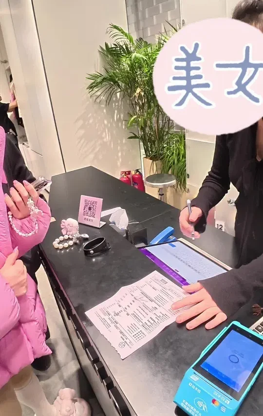 头发护理届的爱马仕，卡诗鱼子酱护理 #杭州理发店#第一视角