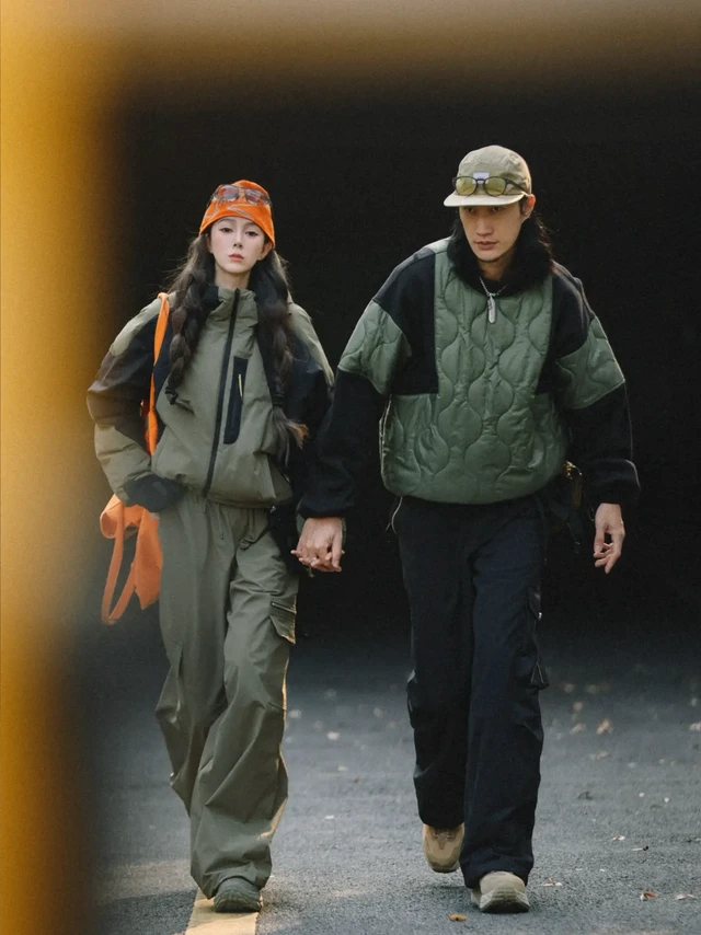 𝒔𝒐𝒇𝒕𝒄𝒐𝒓𝒆情侣穿搭👫🏻机能工装绿💚