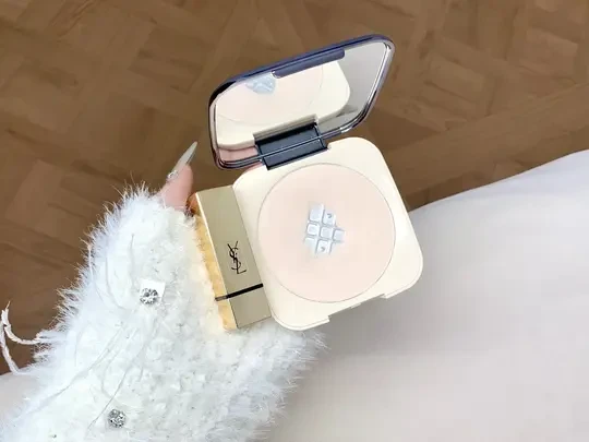没有对手的早八通勤伪素颜CP！！！