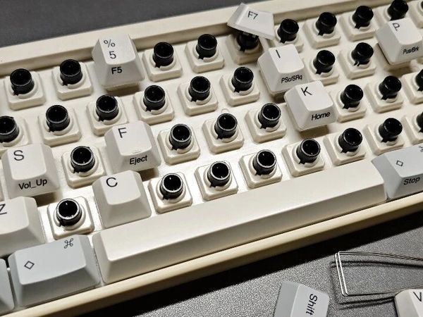 我有一把 HHKB 键盘，它坏了
