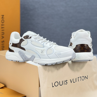 奢侈品运动鞋值得买吗？舒适性与品牌价值引全网大PK