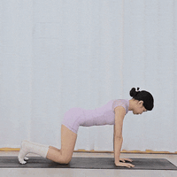 圆肩驼背矫正训练真有效吗？专家观点两极分化，用户实测大PK