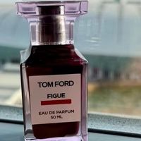 一口咬下“禁果”：TOM FORD Figue Érotique「蜜欲之果」到底值不值得剁手？
