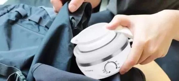 【好物臻选】随手收纳，畅享热水自由。新一代折叠水壶，你的出行必备。