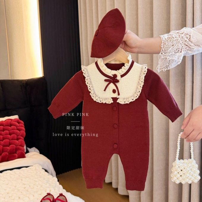 婴儿服