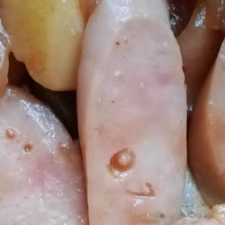 寻味老北京：六必居蒜肠的百年风味与舌尖体验