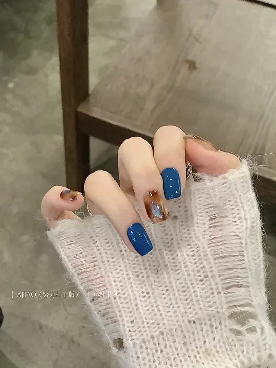Nail♡♩蓝棕琥珀🍂💙✨敲显白的配色