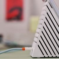 楠楠De科技数码 篇零：【闭眼入】PΛNDΛER 66W 光之风冷无线 潮充