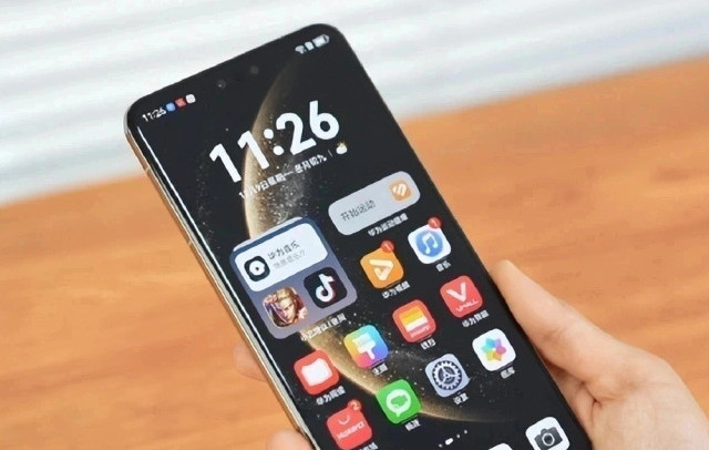 华为手机别乱买，2025公认最值得入手的3款机型，轻松用到2031年