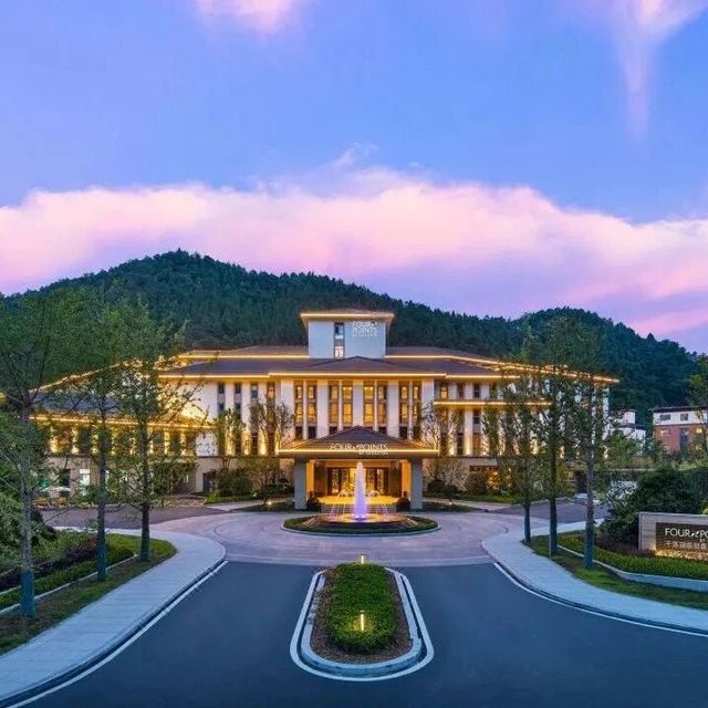 【千岛湖福朋喜来登酒店】【周末不加价】￥699起/2晚--住高级房品初秋赏景新玩法！更有人均￥100+住4居别墅品美食/泡温泉