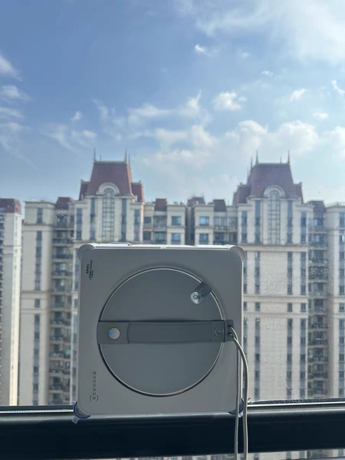 科沃斯擦窗机器人