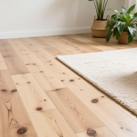 你的木地板被湿拖把毁了！正确擦法，再也不会发霉翘边！