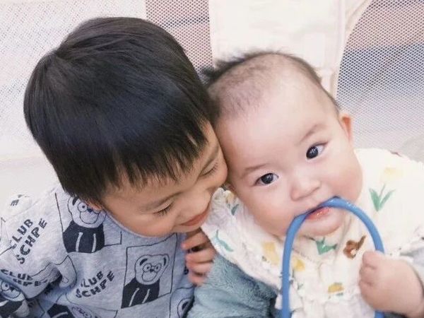 32岁二胎妈妈：即便极简养娃，这些育儿好物必买！