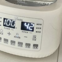小贝熊恒温水壶：让冲奶变得简单又安心