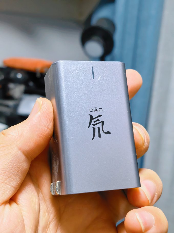 努比亚充电器
