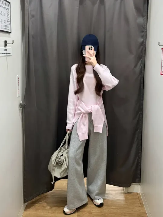 优衣库新品阔感卫衣🎉让穿搭自由又出彩！