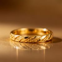 多家品牌金饰价格下跌引热议，1200+用户观点全景剖析