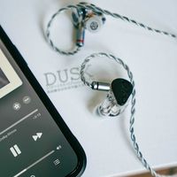 水月雨Dusk,一步到位的手机配塞?