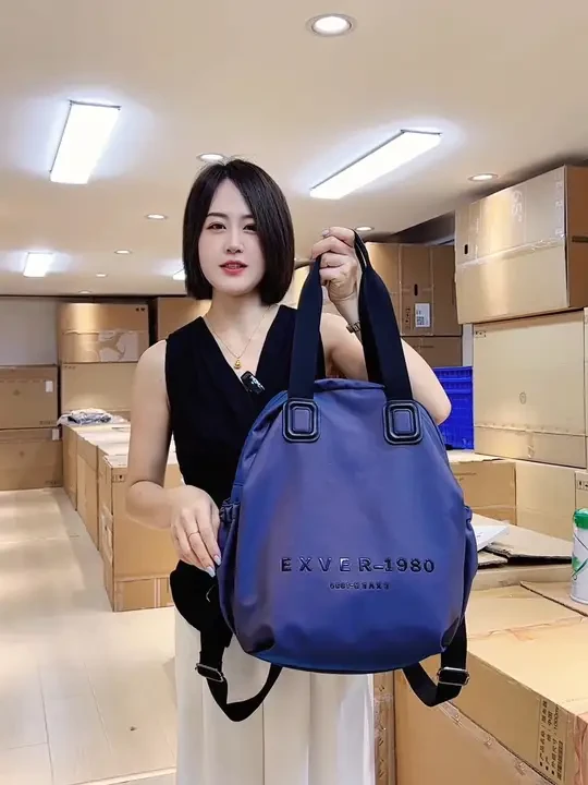 你们一直在找的多功能双肩包来啦 #单肩包 #双肩包 #百搭包包 #背包 #包包推荐