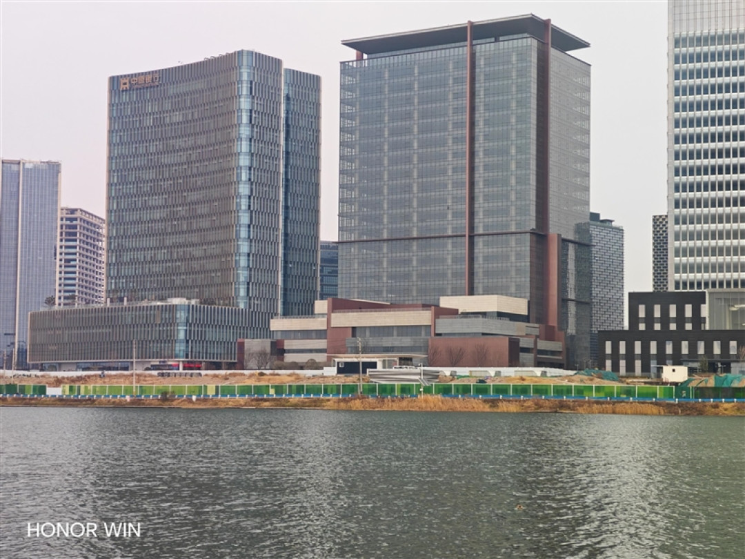 首发10000mAh大电池!荣耀WIN全面评测:原以为续航无敌 没想到性能释放更是不讲道理!