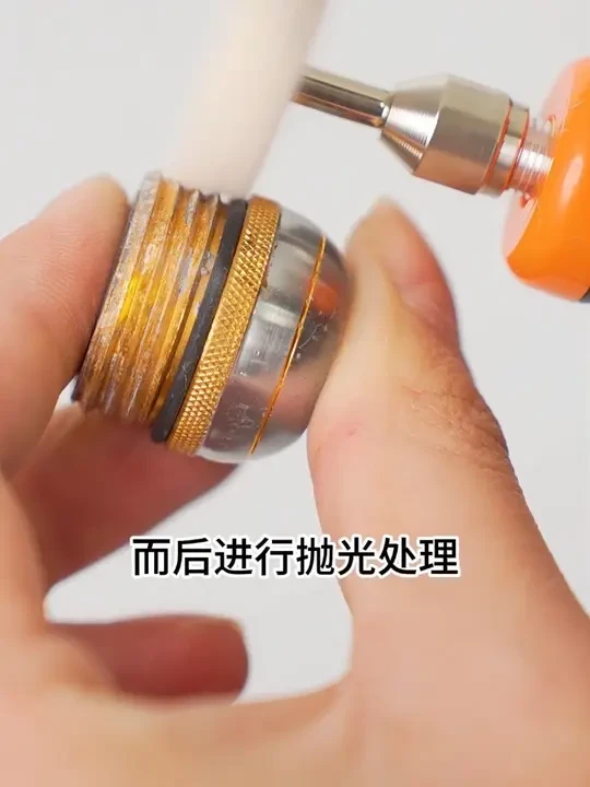 鱼竿保养=省钱。一根用好几年，达瓦菱然给您的鱼竿保驾护航#鱼竿保养方法 #鱼竿保养 #钓鱼 #钓鱼的乐趣只有钓鱼人懂