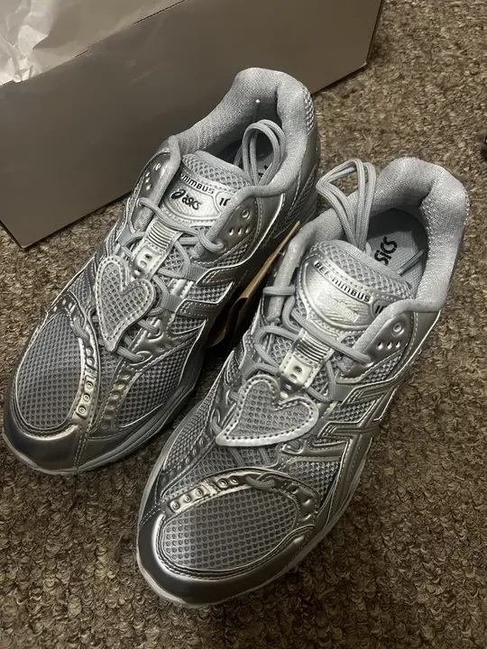 ASICS x KIMHEKIM 銀色 GEL-NIMBUS 10.1
