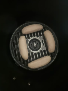 锋味派烤肠：一口爆汁的年度治愈系美食