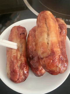 锋味派烤肠：一口爆汁的年度治愈系美食