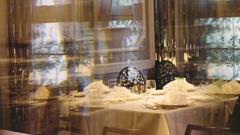 聚焦社交摄影：尼康Z6Ⅲ与其镜头群如何成为聚会拍摄的“捕光手” 