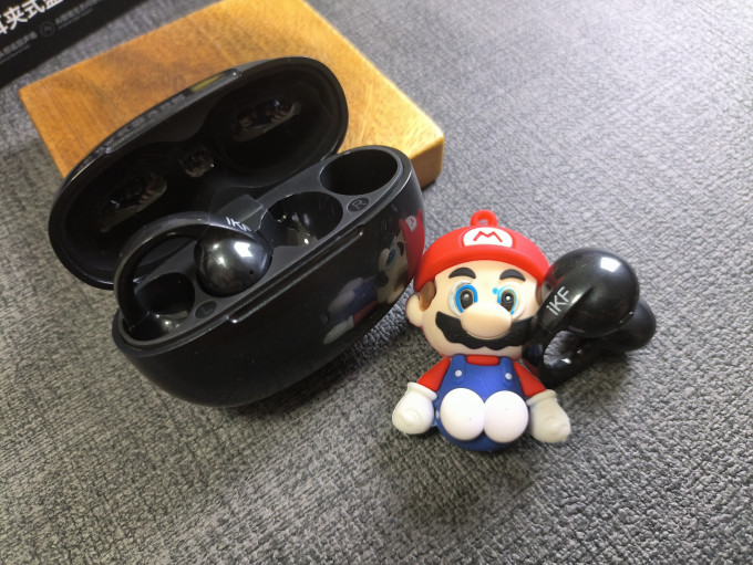 蓝牙耳机