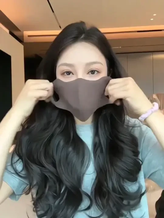 保暖口罩女秋冬高颜值显脸小3D立体骑行透气防寒防晒面罩 #保暖口罩 #防晒口罩#高颜值口罩