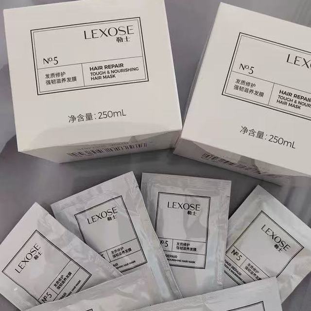 勒士发膜种草笔记：烫染枯草党救星！一梳顺滑到发光✨
