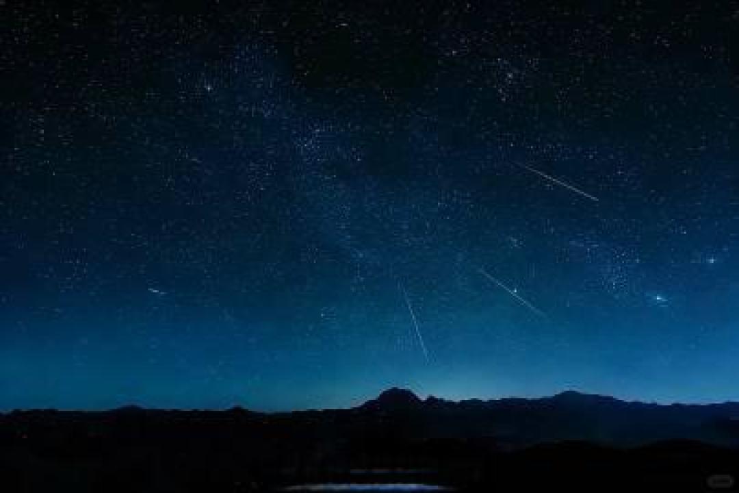 别再错过宇宙级烟花秀！这份彩色流星雨观测指南请收好