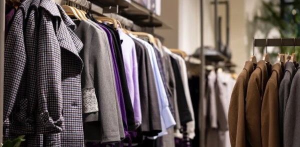 2025国产运动服饰盘点：狂飙、分化和长跑