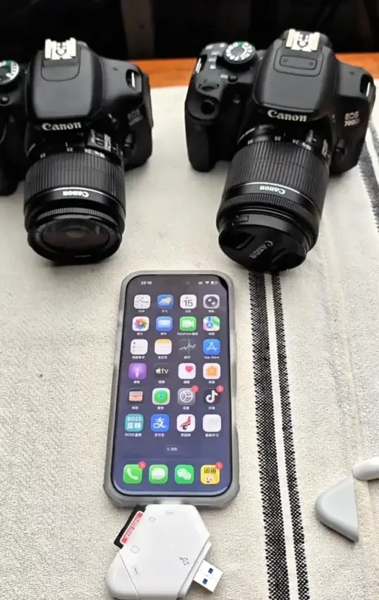 LRUUSI多合一苹果15手机读卡器 相机SD/TF卡 ipad华为Mac电脑平板#新年好礼季 #更适合马年宝宝的礼物 #数据传输 #数码配件 #通用读卡器