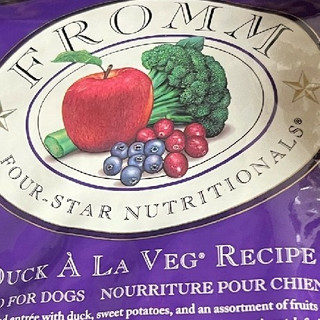 宠物仪式感,福摩三文鱼配方犬粮的美毛效果
