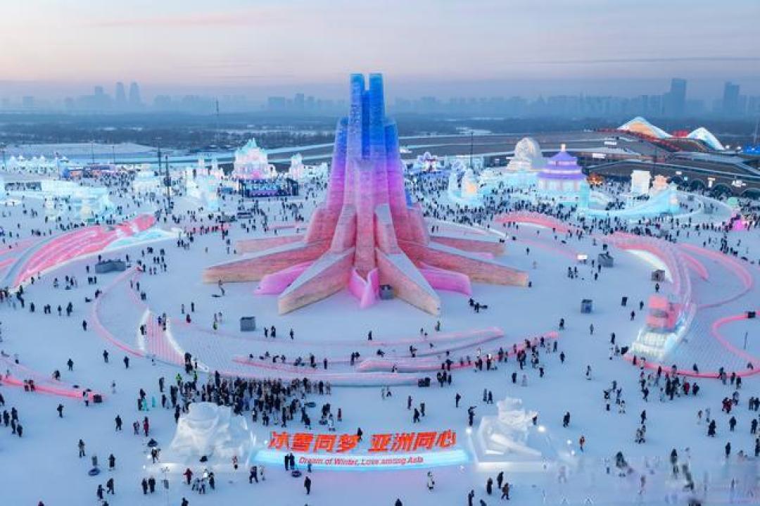 从冰雪大世界到铁锅炖，黑龙江的冬天原来可以这么“燃”